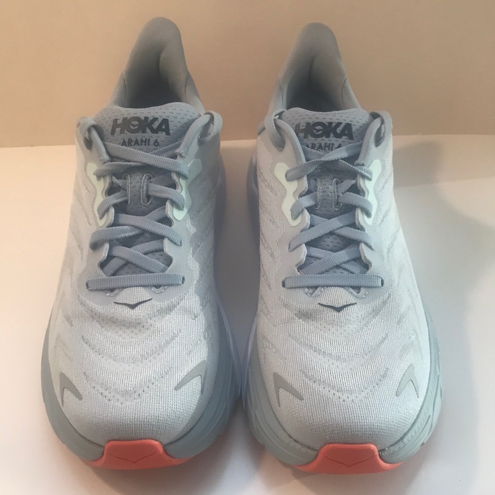 HOKA One One Women Arahi 6 Blue Fog (1123195 PABF) Size 8.5. New